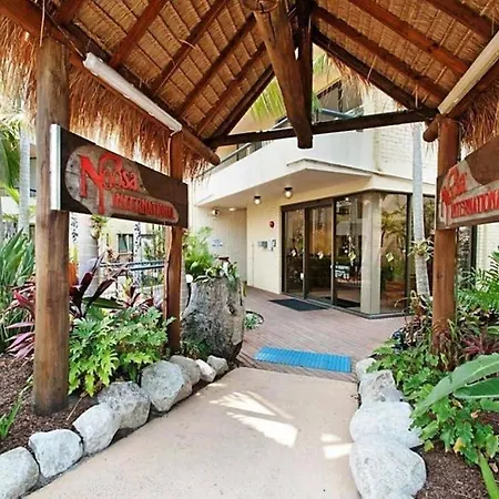 Haven On Noosa Hill - Sunset Views, Pools, Spa Exterior photo